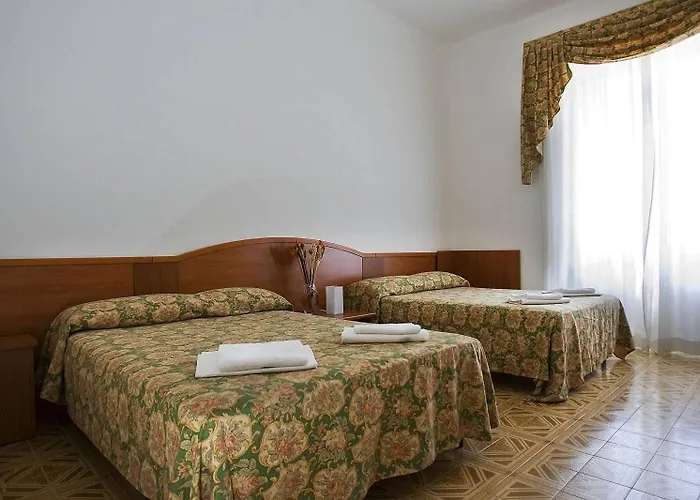 Sole E Luna Bed & Breakfast 4*